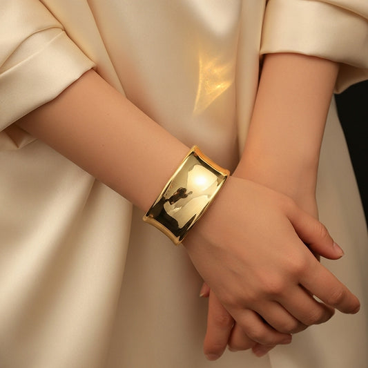 Marque Cuff
