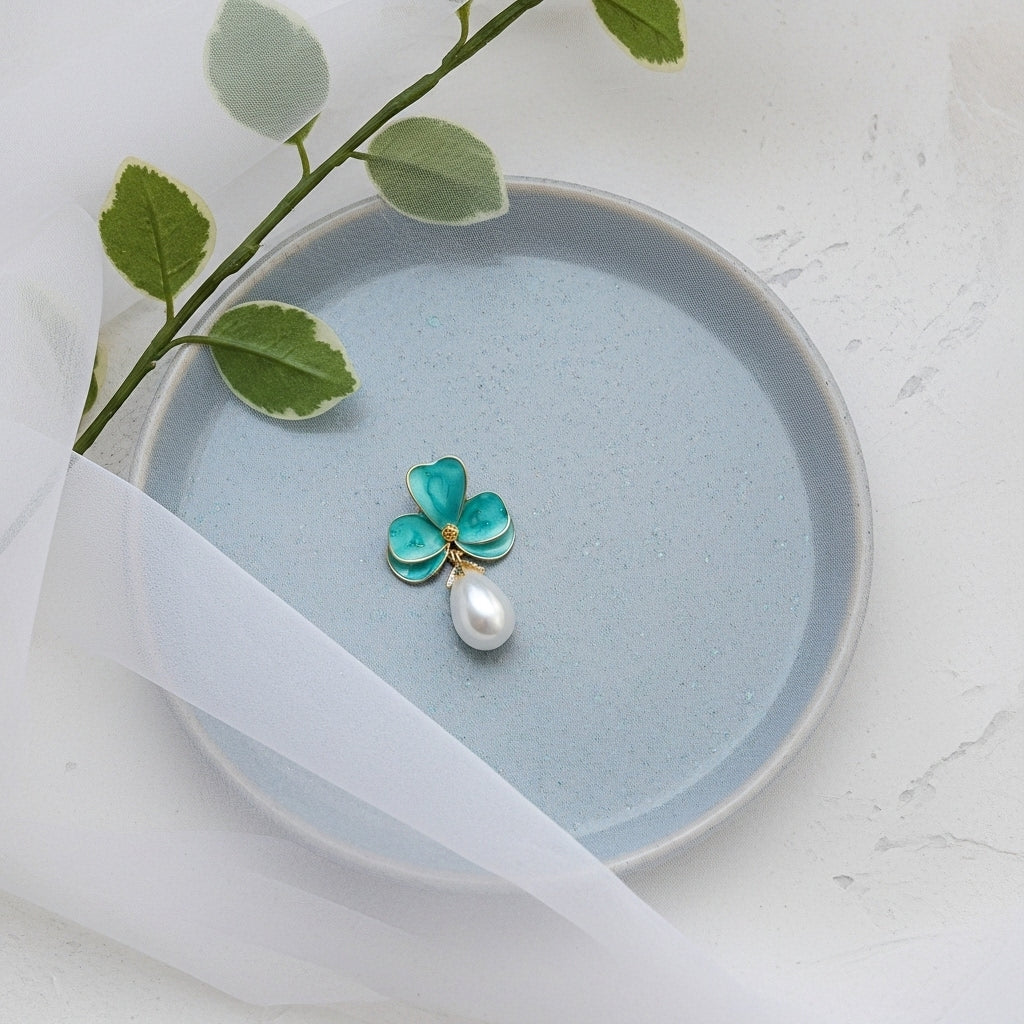 Duchess Clover Pearl